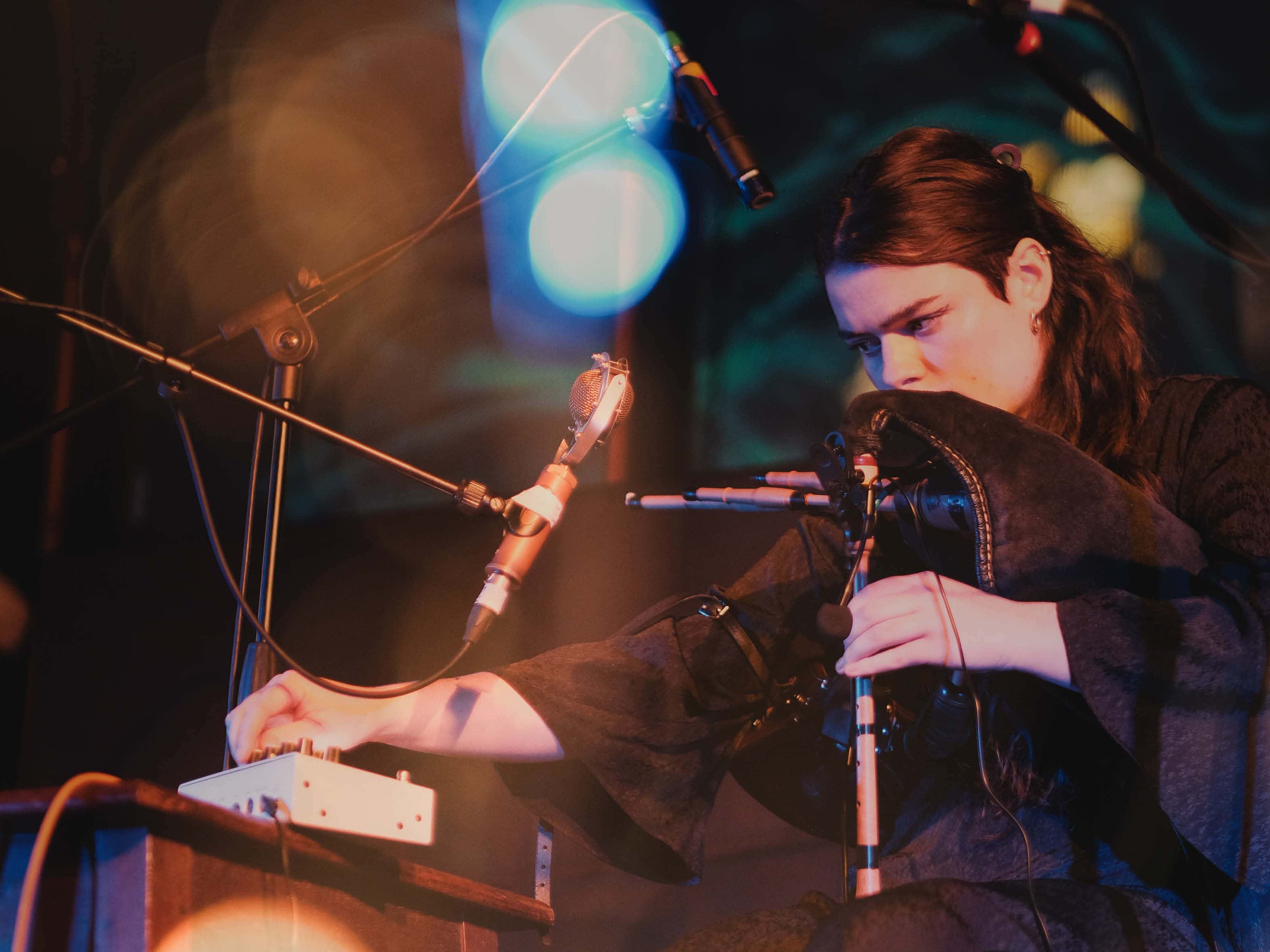 BRÌGHDE CHAIMBEUL, ETIENNE NILLESEN